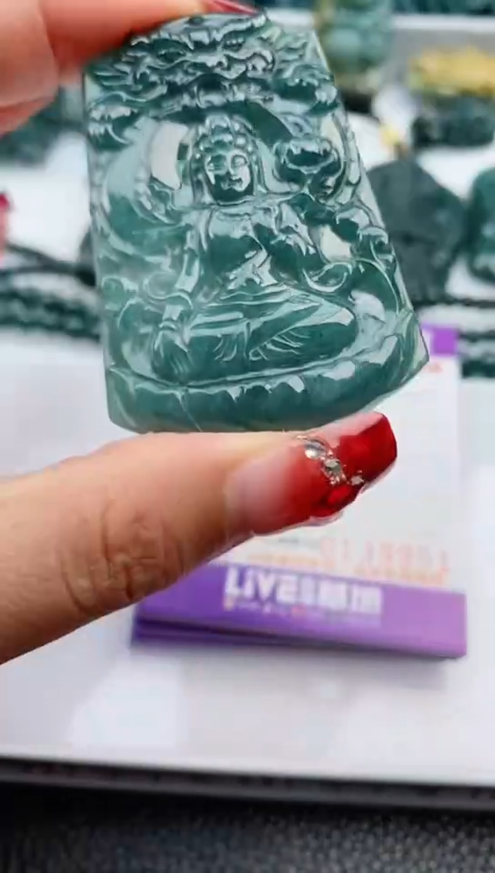 【闪购商品】翡翠颈饰未镶嵌