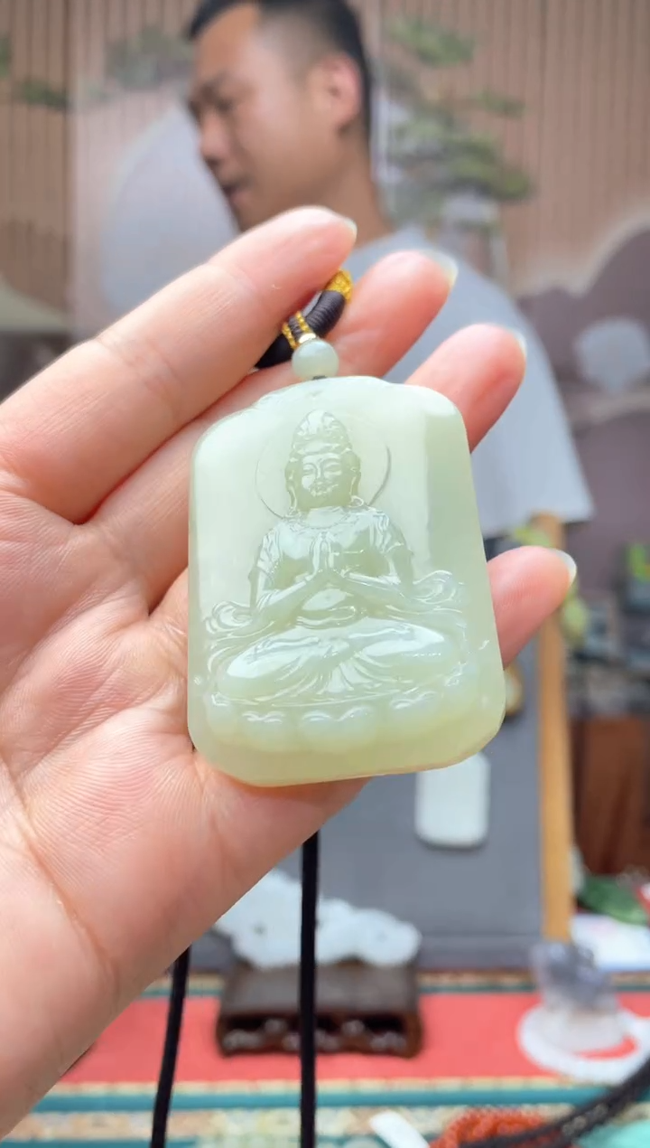 和田玉未镶嵌颈饰拍一发一