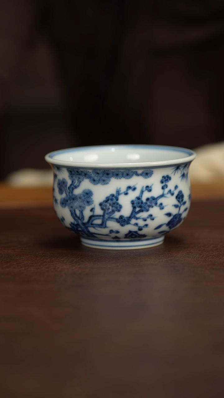 【闪购商品】博瑞堂青花松竹梅炉式杯