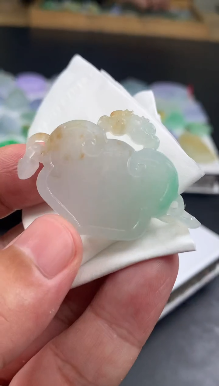 【闪购商品】定制翡翠未镶嵌翡翠