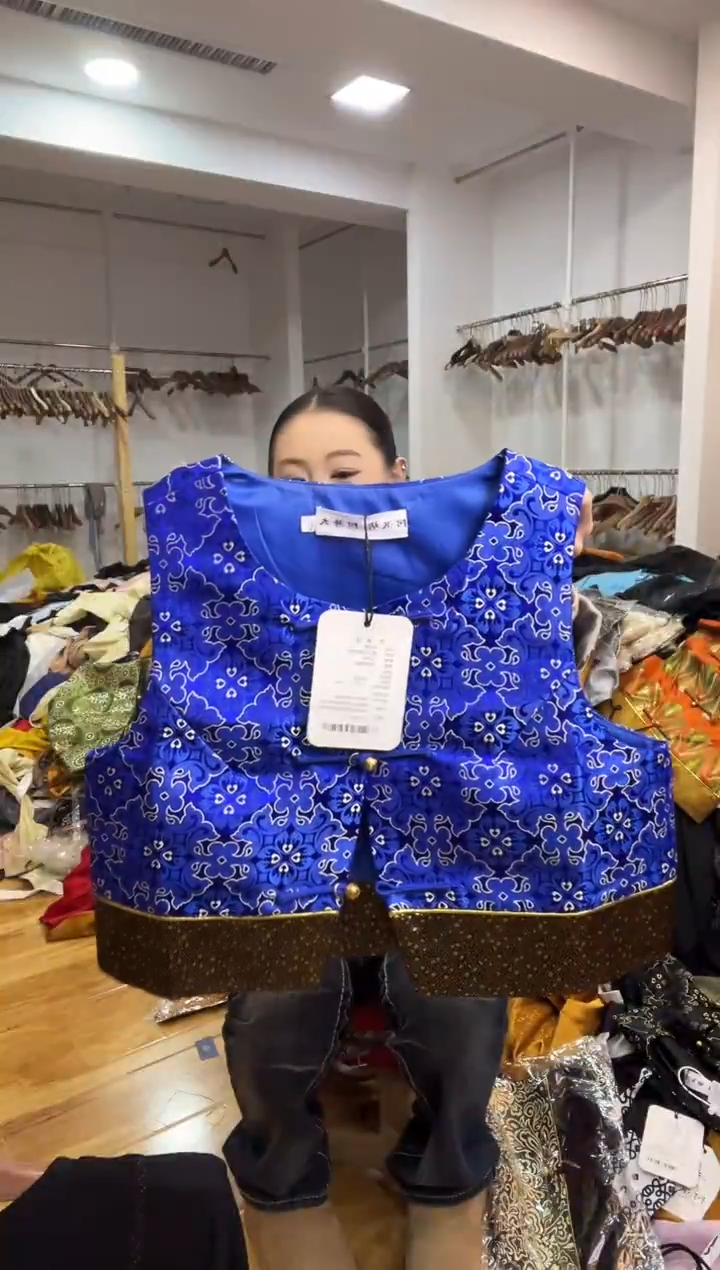 L码        105-115斤  马甲