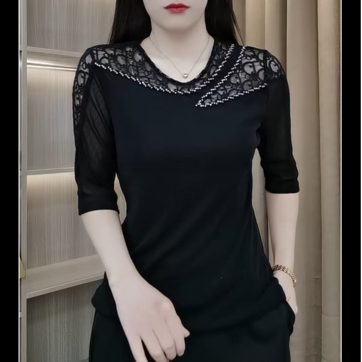 早秋半V领长袖气质时尚显瘦小衫蕾丝印花上衣女士洋气衣服女79