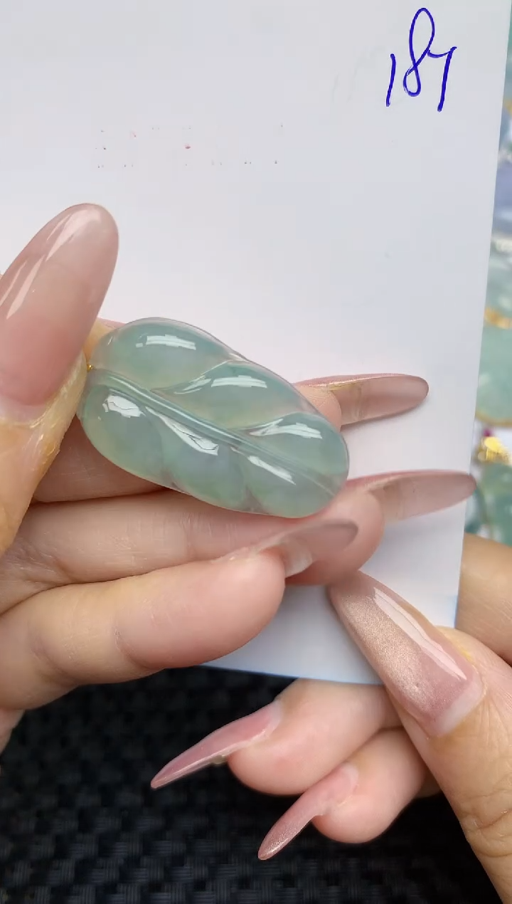 【闪购商品】翡翠颈饰18K金镶嵌天然A货翡翠 187