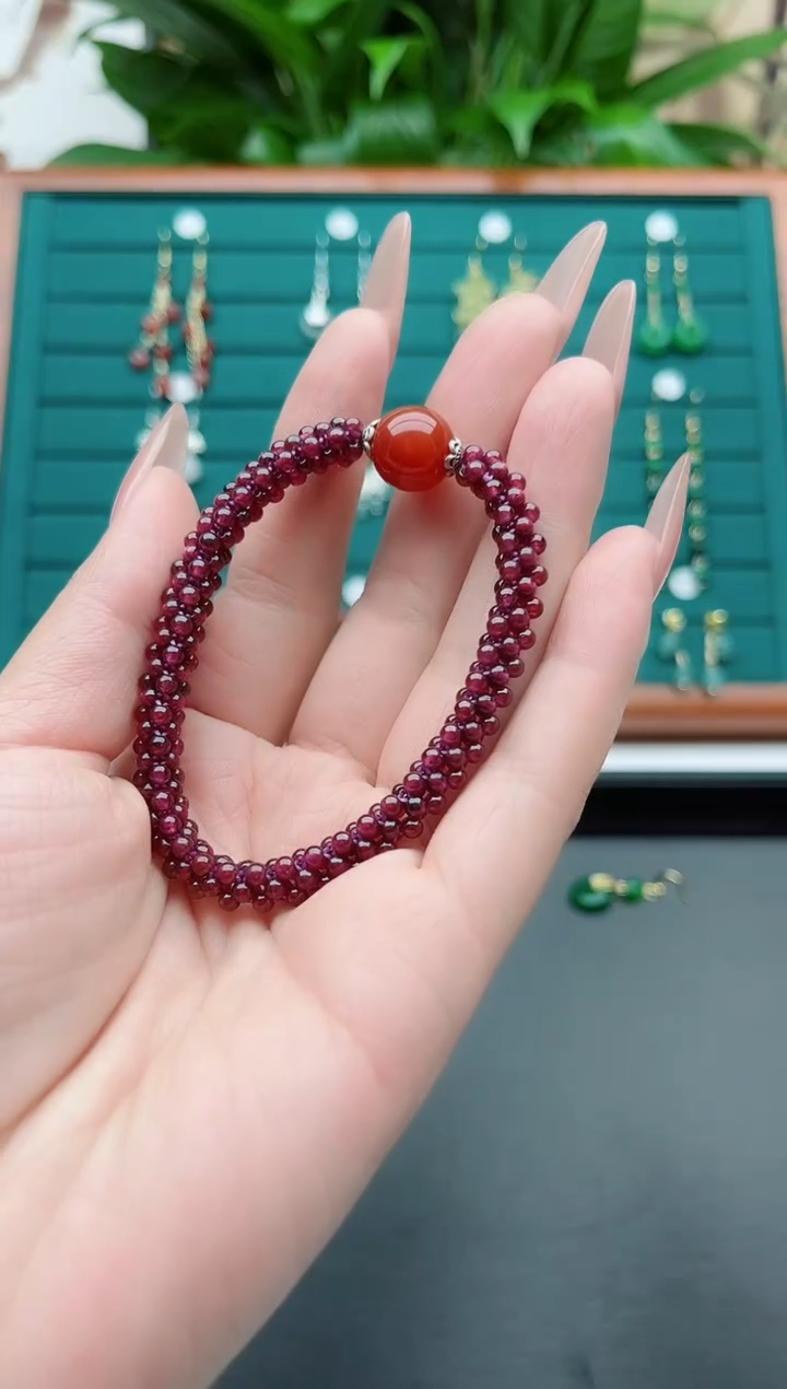 【闪购商品】南红玛瑙手链未镶嵌00手链红