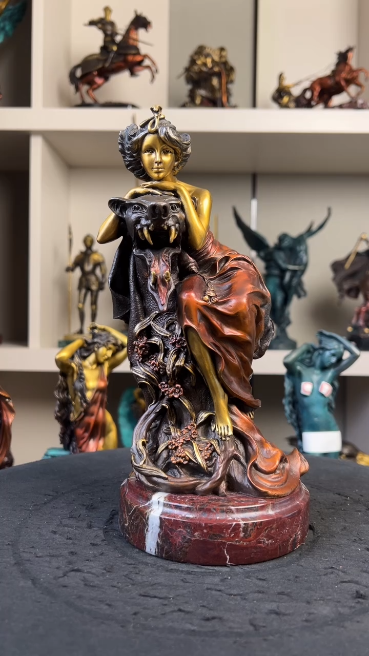 欧美精黄铜雕塑精品
