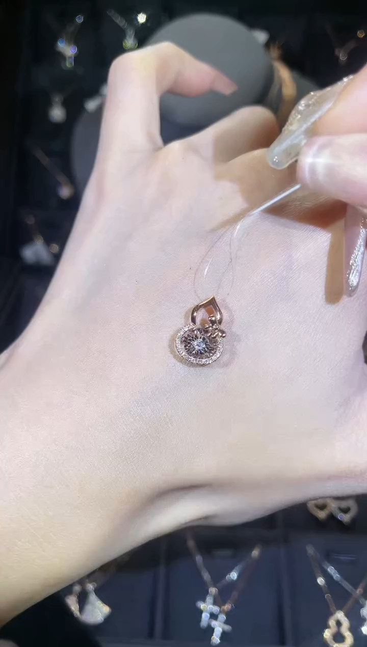 【闪购商品】钻石吊坠(不含链)18K金镶嵌18K金玫 多人 葫芦