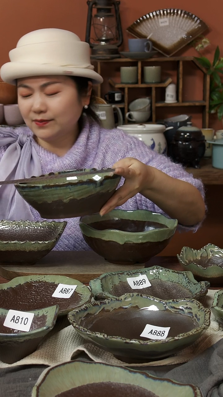 陶瓷A890   一只异形边红泥窑变复古碗21*7.5微瑕