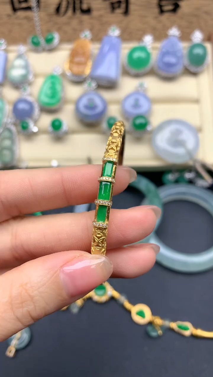 【闪购商品】翡翠手镯18K金镶嵌543-中国好珍宝