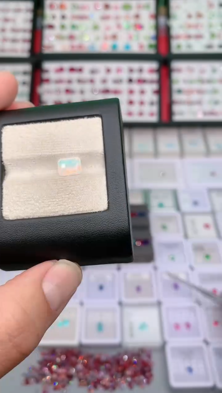 【闪购商品】水晶裸石未镶嵌天然 oubo