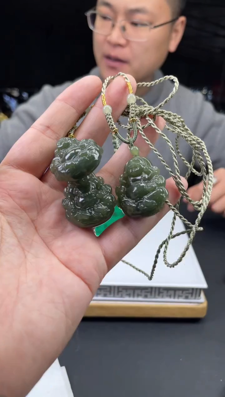 未镶嵌吊坠定制和田玉-102601-多样性/发其一