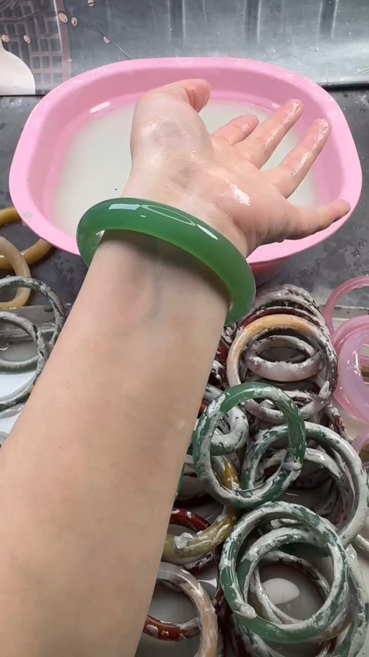 【闪购商品】石英质玉手镯未镶嵌27 6465