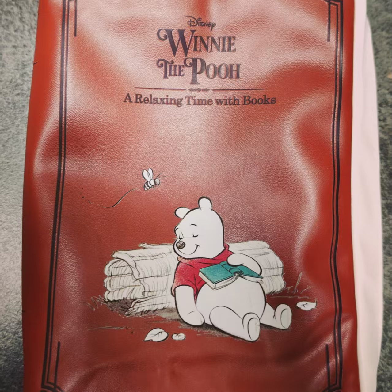 棕色维尼熊噗噗拉链包