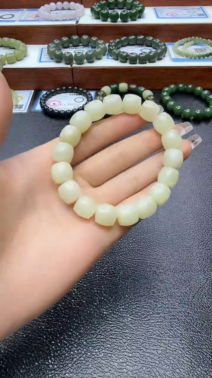 未镶嵌手串和田玉且末暖白卡14直切手串
