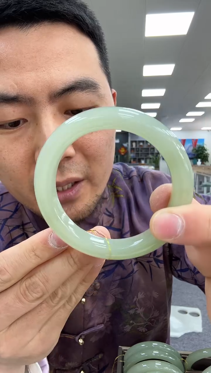 【闪购商品】和田玉手镯未镶嵌59.5  151