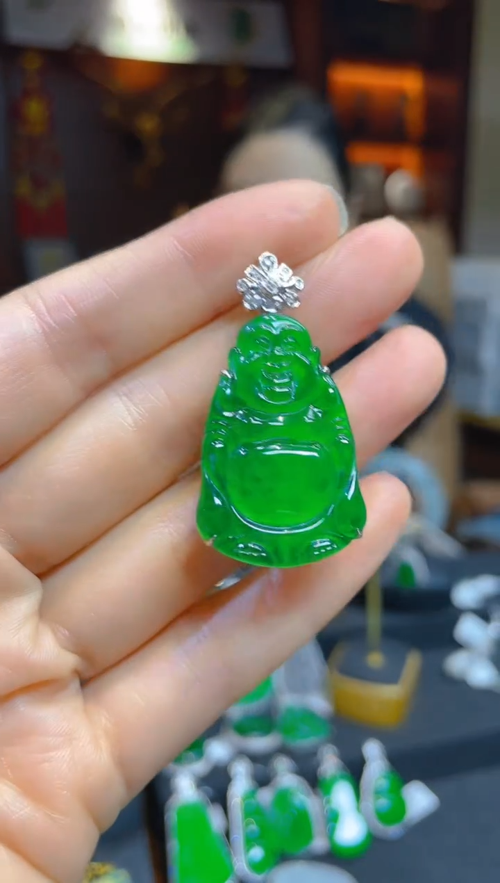 【闪购商品】翡翠颈饰18K金镶嵌117662天然A货翡翠布袋佛吊坠