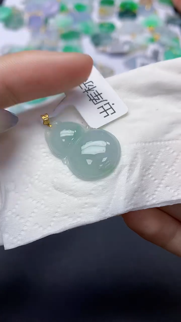 翡翠未镶嵌颈饰天然缅甸a货翡翠