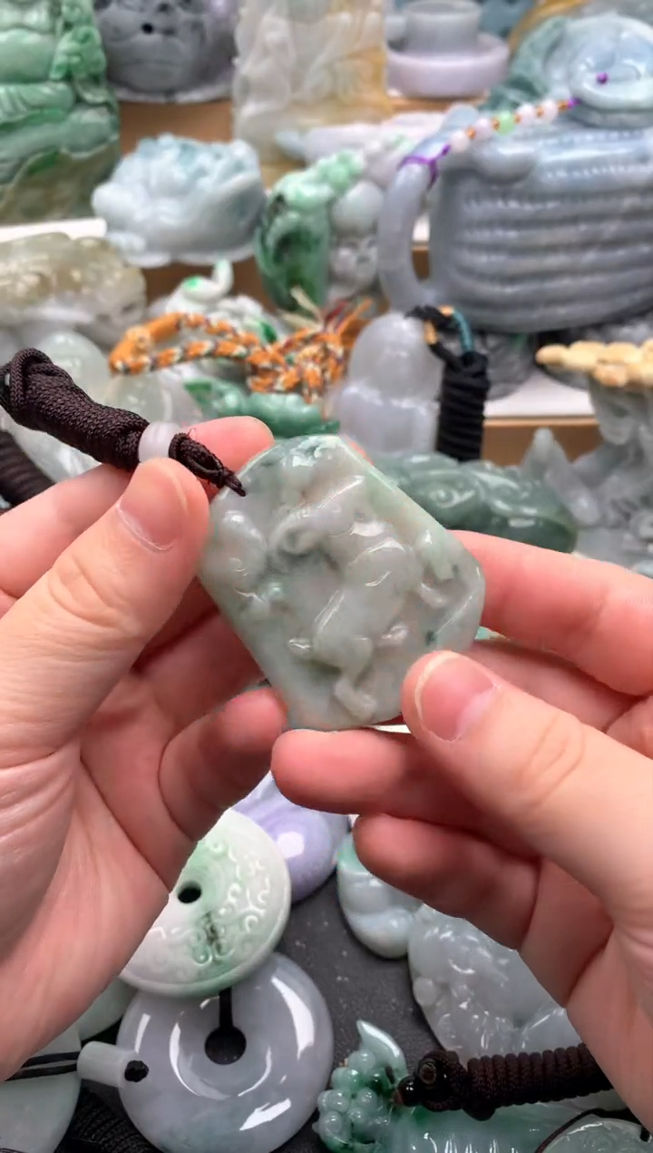 吊坠(不含链)未镶嵌翡翠1