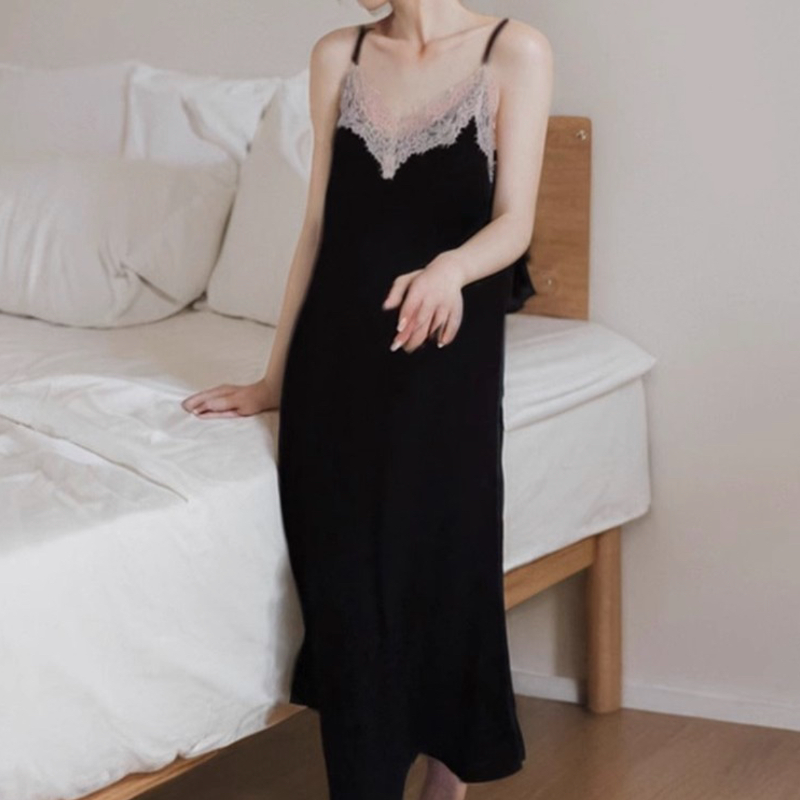 【丝魅】大码吊带睡裙女夏莫代尔性感美背冰丝带胸垫蕾丝露背高级