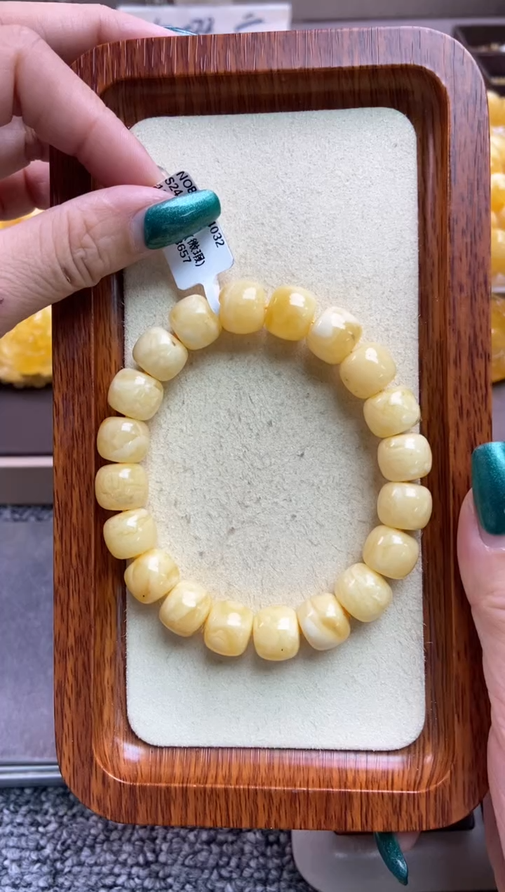 【闪购商品】蜜蜡珠宝奇石未镶嵌7