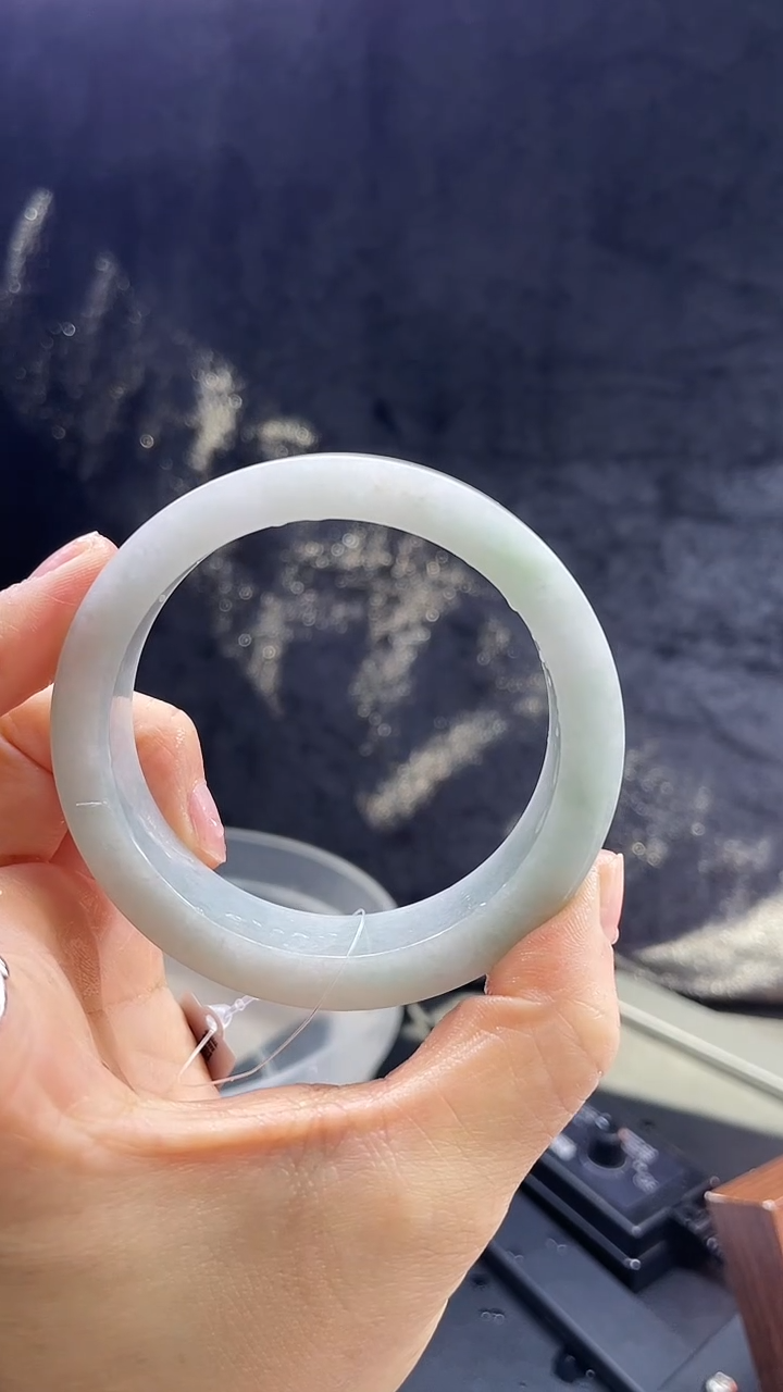 【闪购商品】定制翡翠手镯未镶嵌手镯