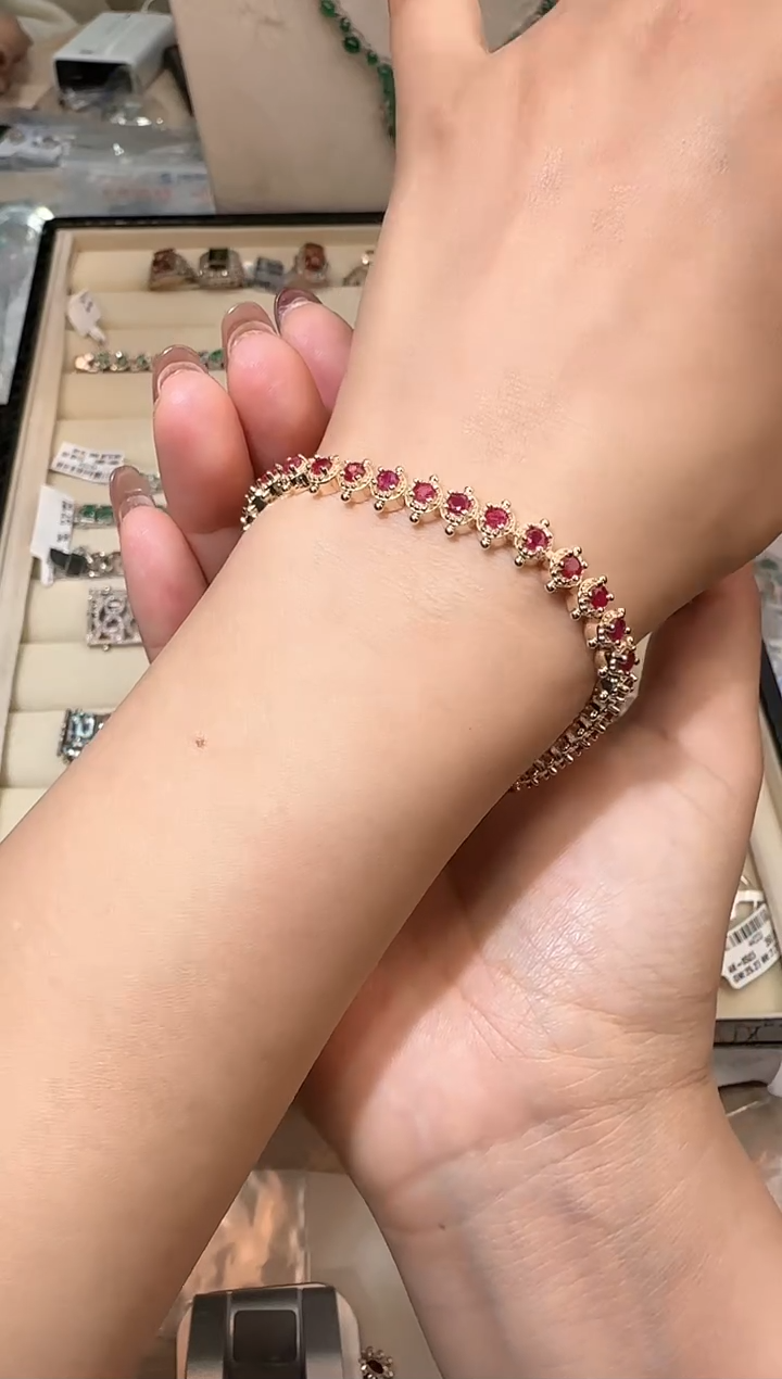 【闪购商品】定制红宝石手链未镶嵌手链