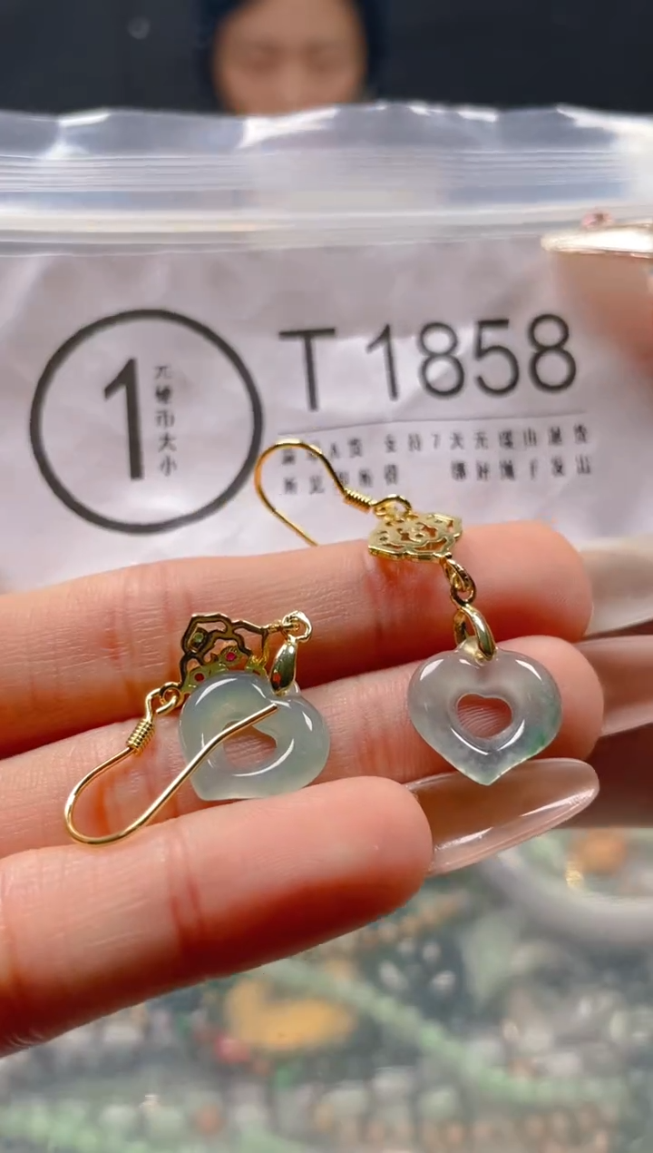 【闪购商品】翡翠颈饰未镶嵌/T/翡翠A货一图一物