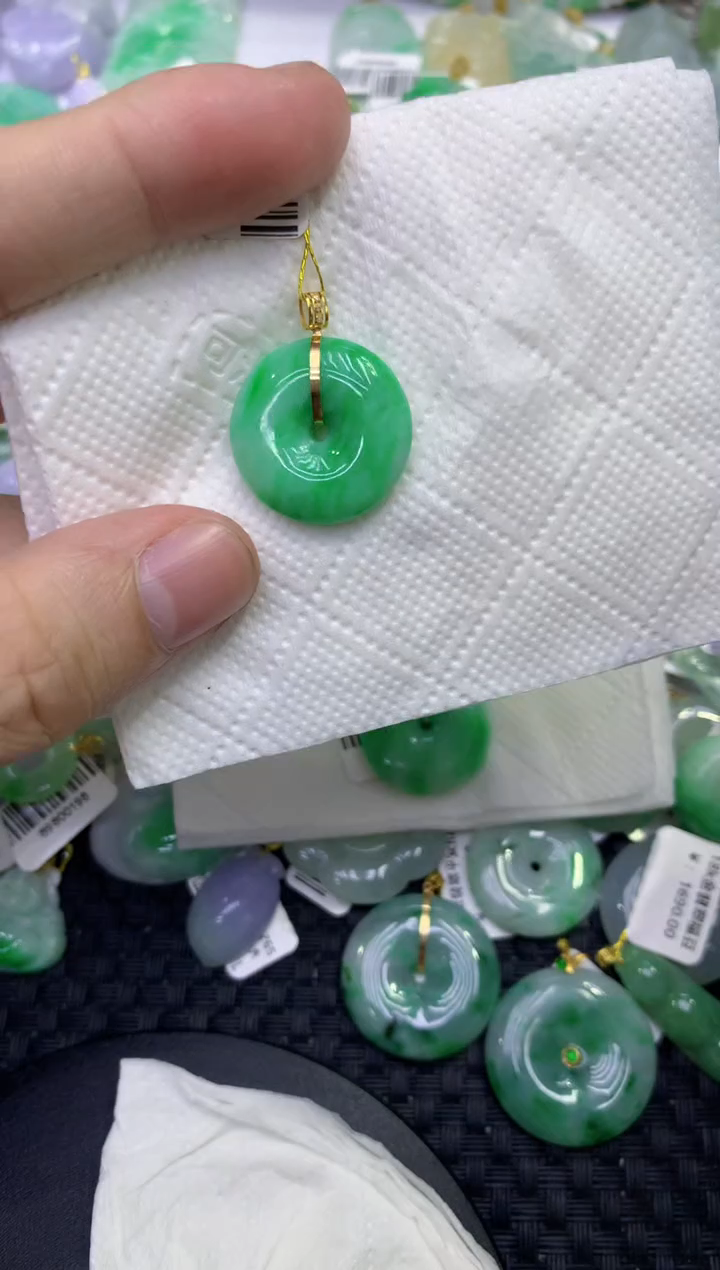 颈饰18K金镶嵌翡翠天然缅甸A货翡翠