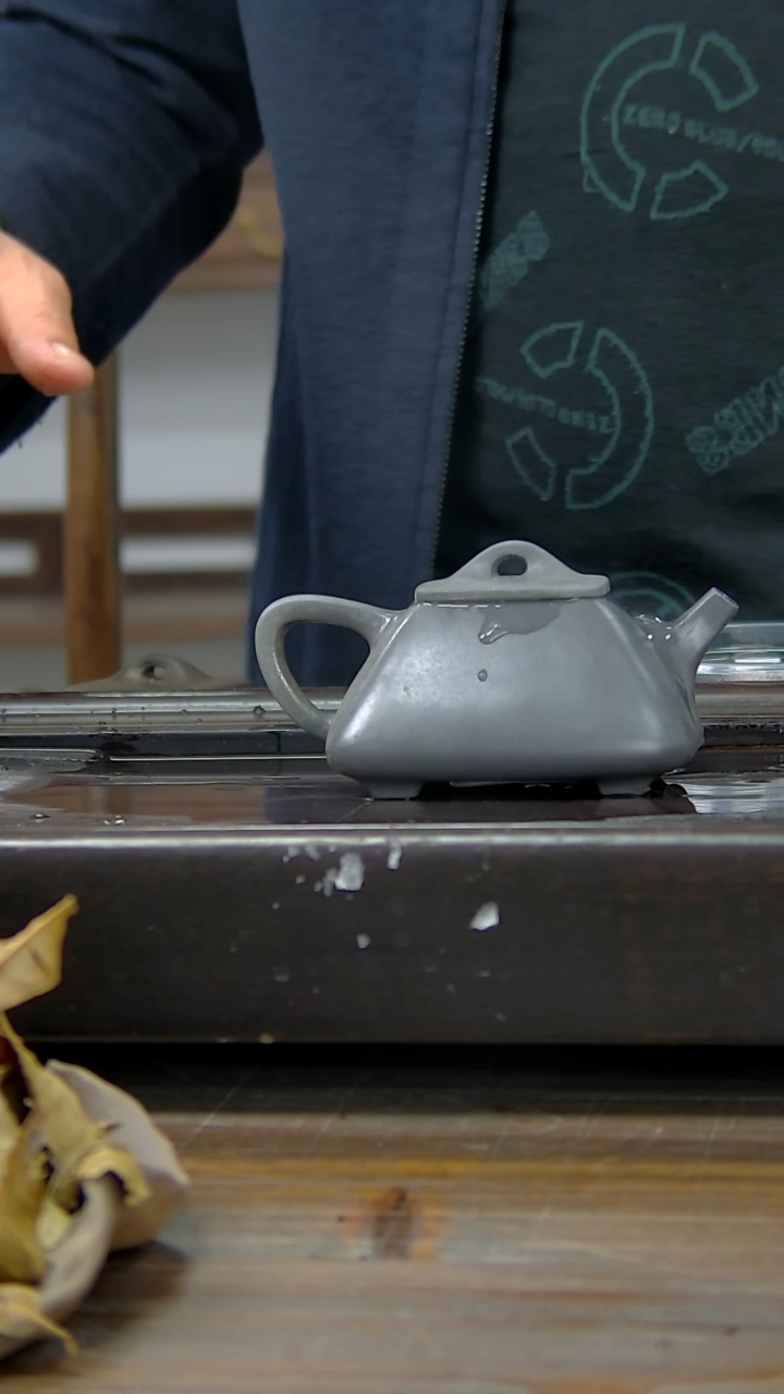 【闪购商品】贵台龙窑柴烧茶壶363