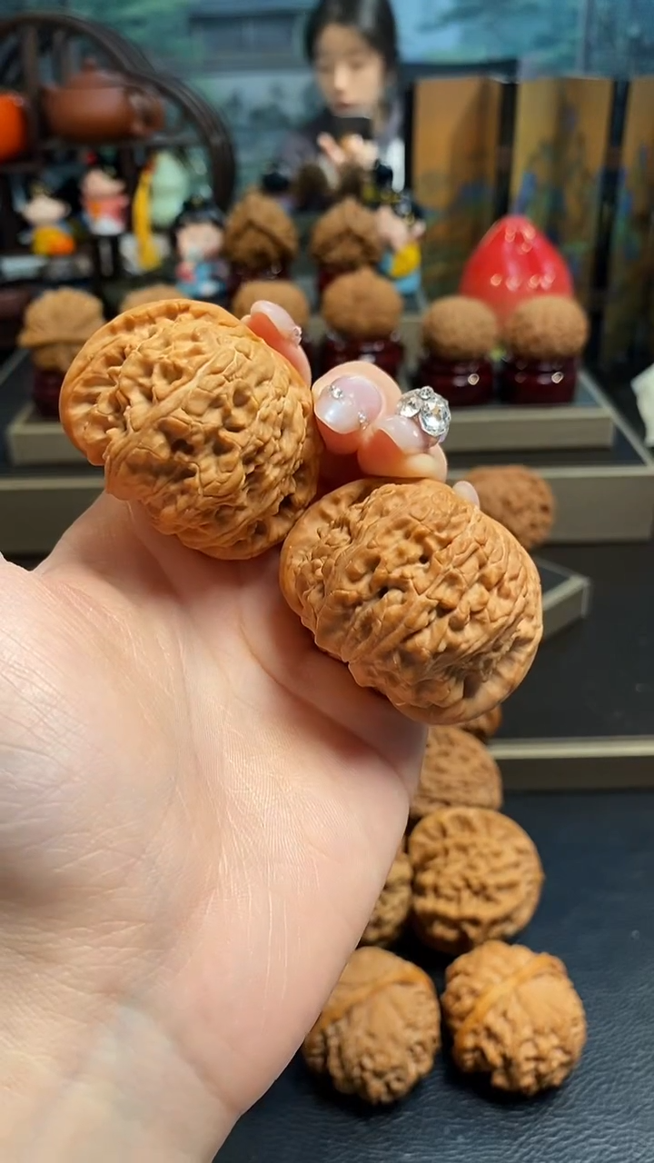 【闪购商品】文玩核桃吊坠D596白狮子46