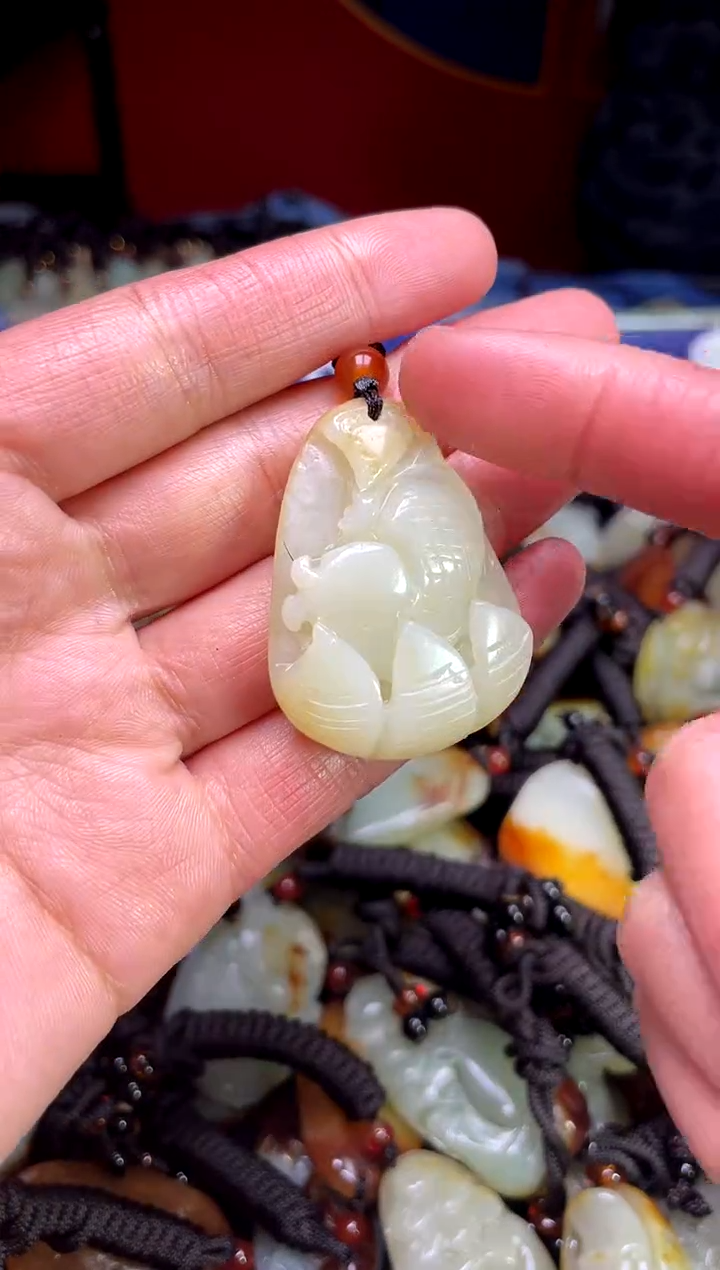 【闪购商品】和田玉颈饰未镶嵌1