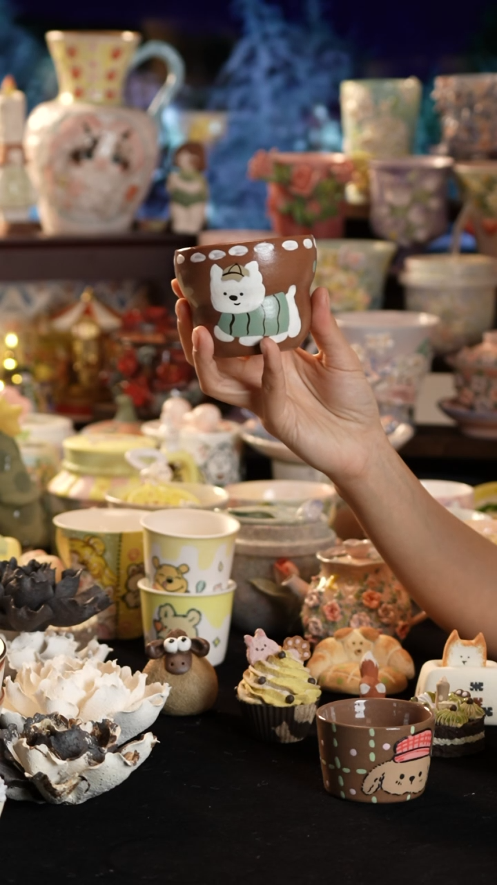 摆件陶景德镇釉下彩手绘设计师款陶瓷