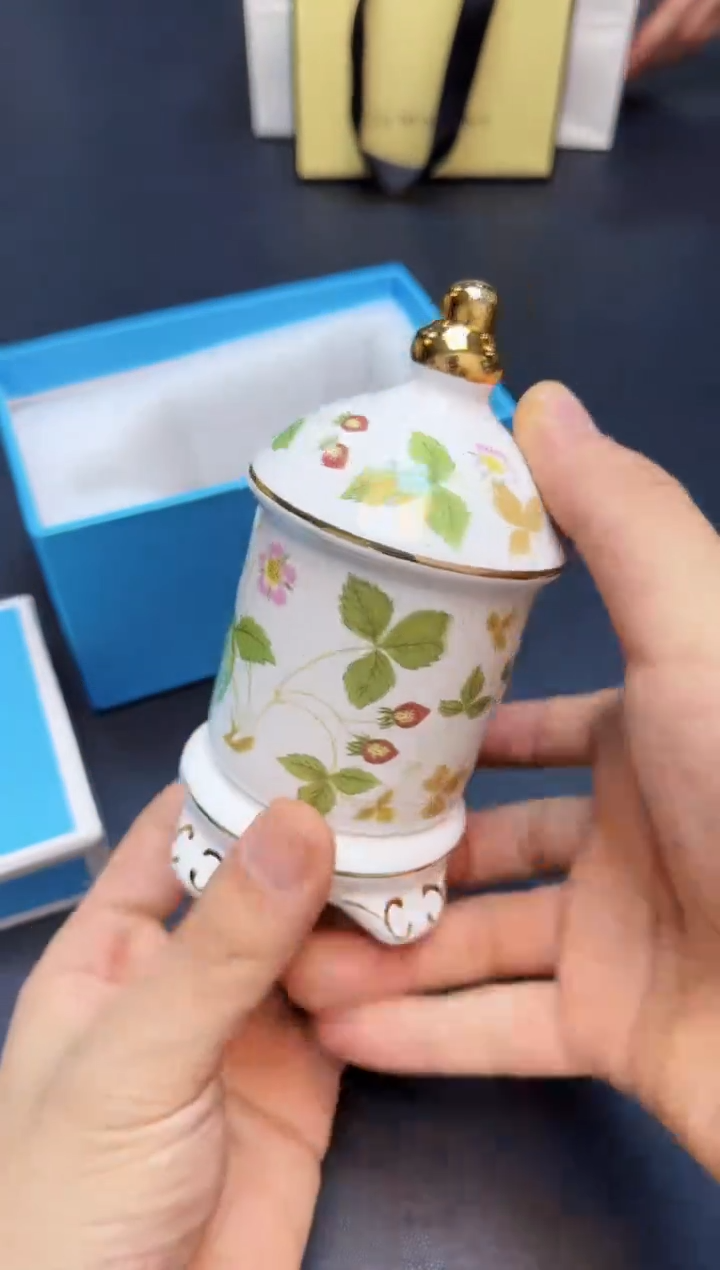 【闪购商品】瓷片全新正品一件不留@@H1621