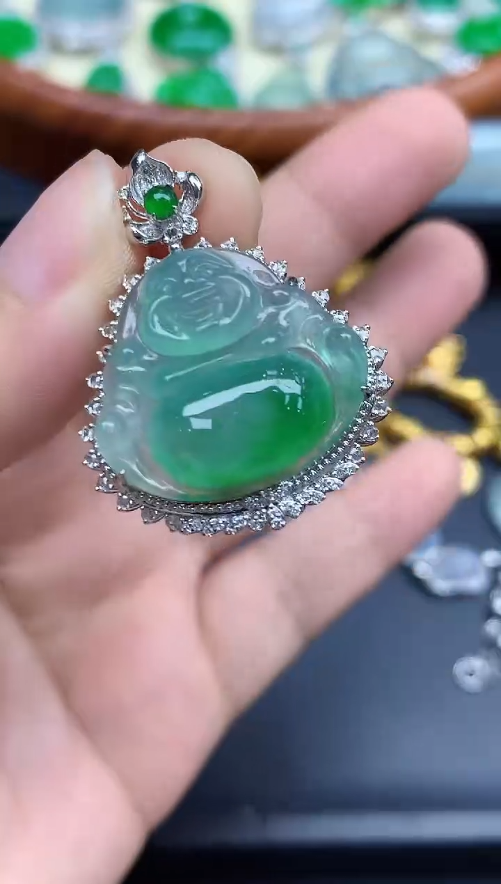 颈饰18K金镶嵌翡翠595-中国好珍宝
