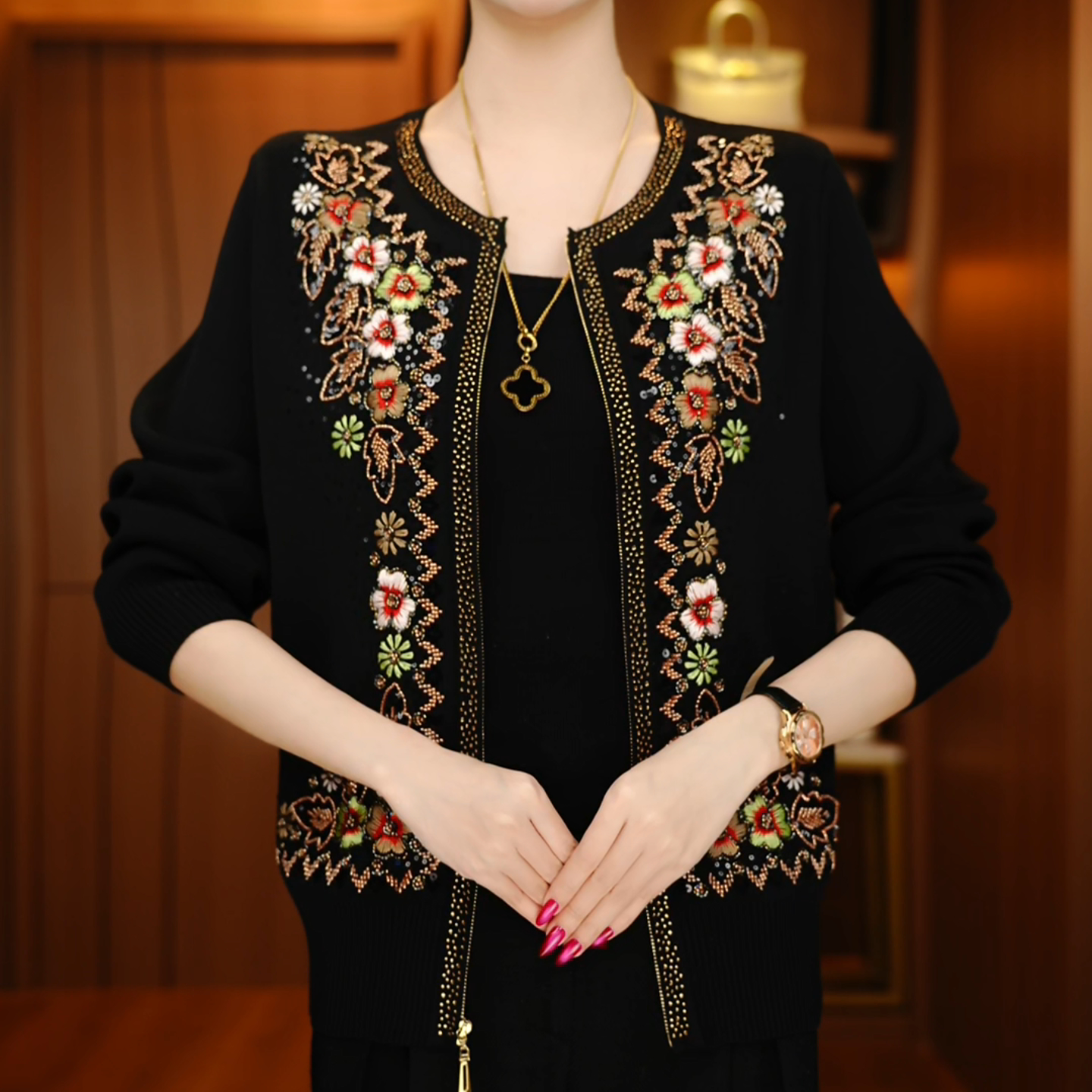 秋冬新款百搭显瘦减龄舒适透气女针织提花开衫上衣-A250936