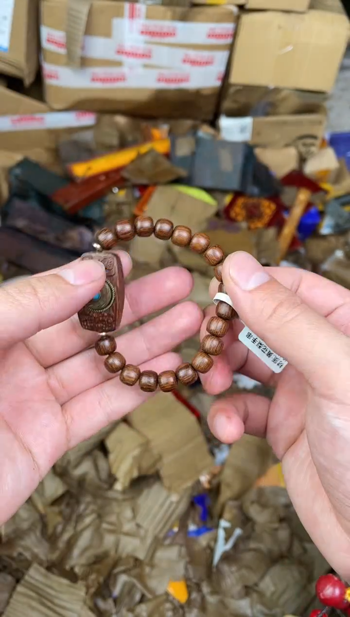 木质非金属捧月文创福利闪购商品无礼盒