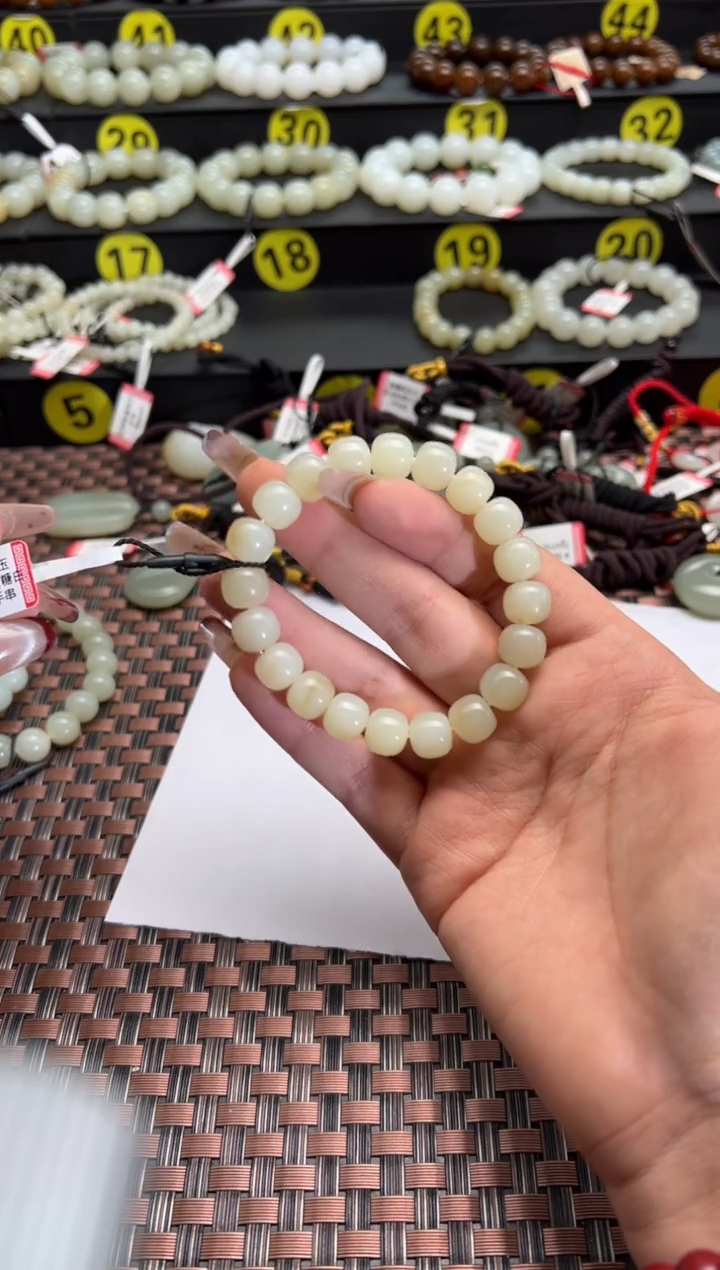 【闪购商品】和田玉手串未镶嵌且末料金山白玉老型珠卡9*10手串