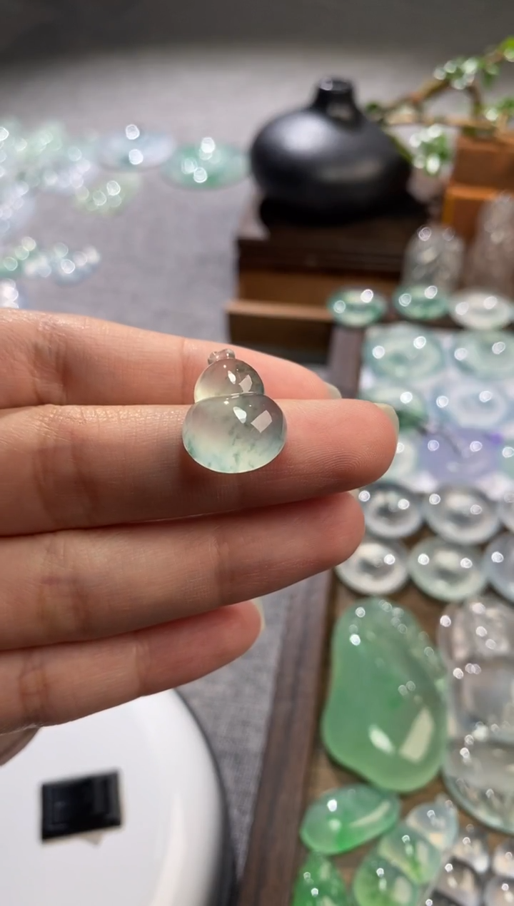 吊坠(不含链)未镶嵌翡翠葫芦