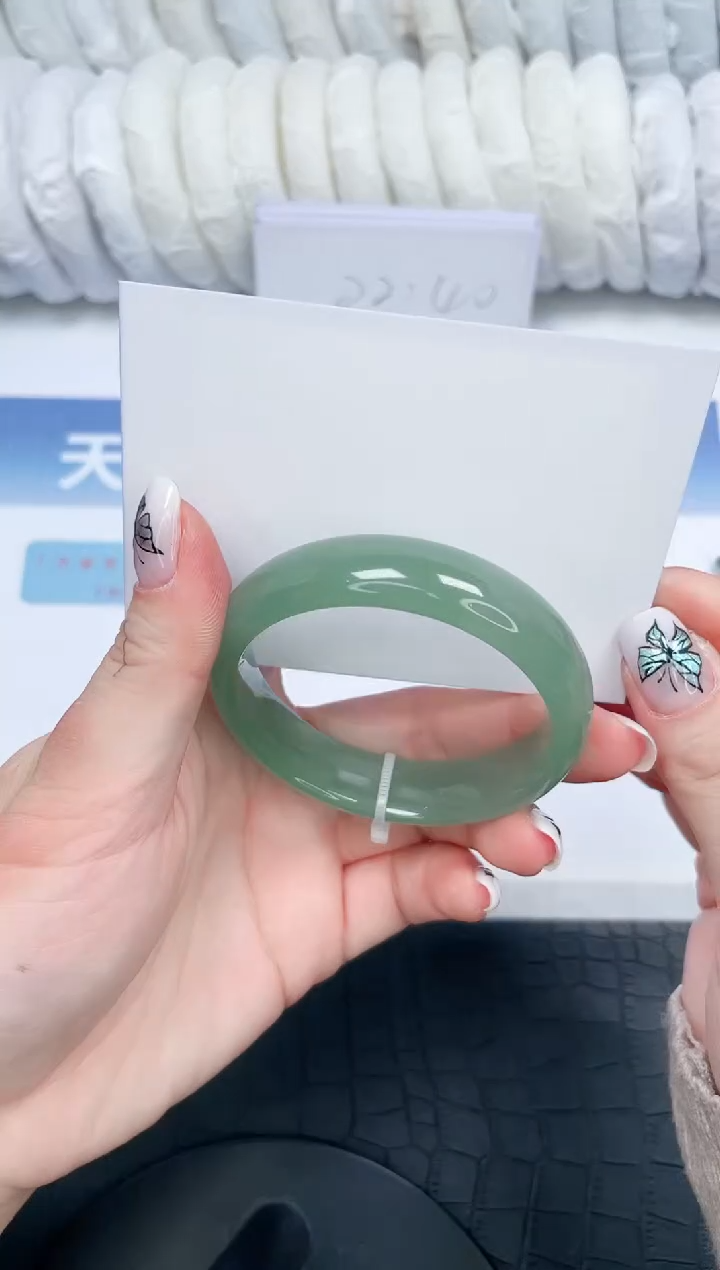 【闪购商品】石英质玉手镯未镶嵌330-50