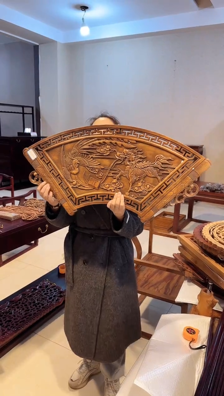 【闪购商品】东阳木雕香樟木雕刻挂件（C3）