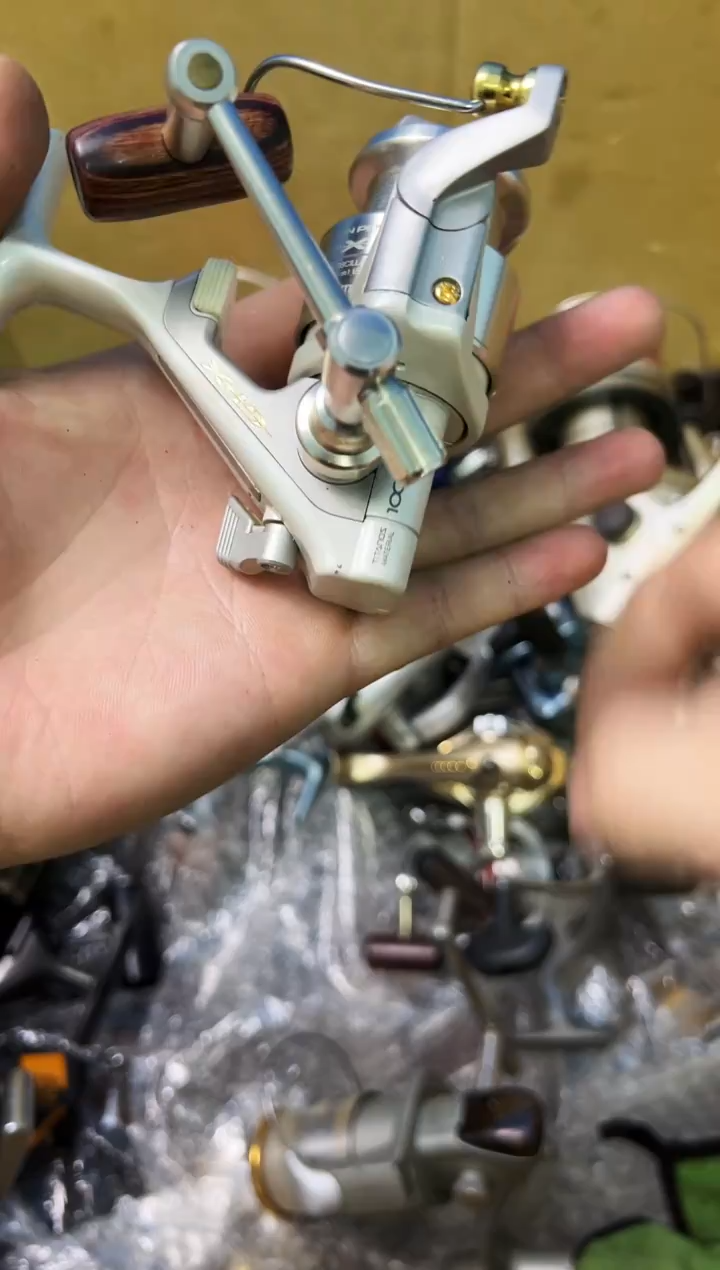 张微瑕钓鱼轮，直播间讲解为准，看清楚再拍，如有拆卸不退换