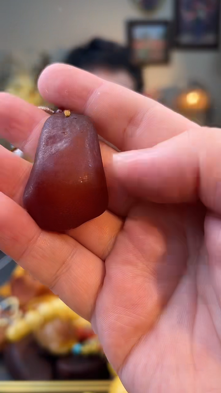 琥珀颈饰未镶嵌吊坠