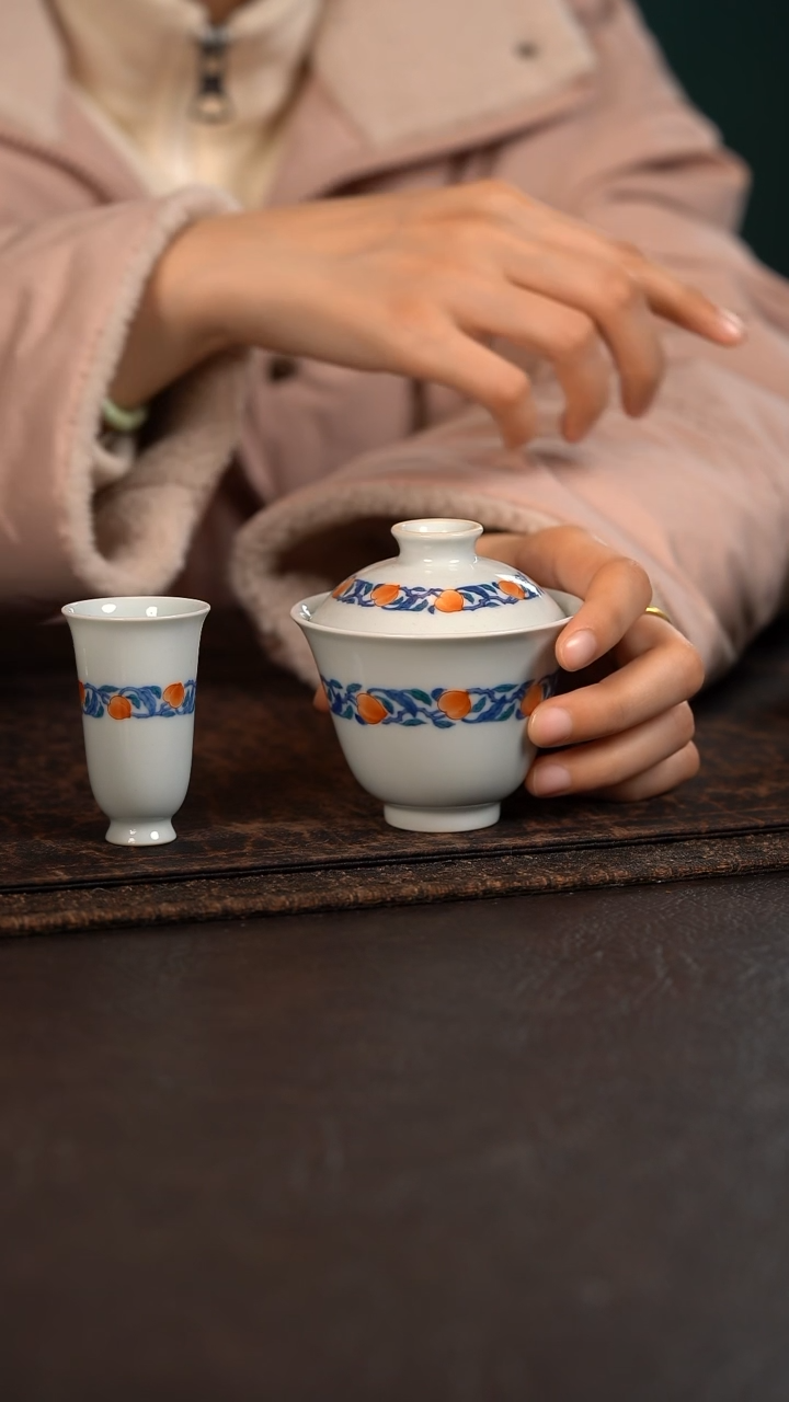 【闪购商品】杯云霞珍藏斗彩点工串枝盖碗加杯