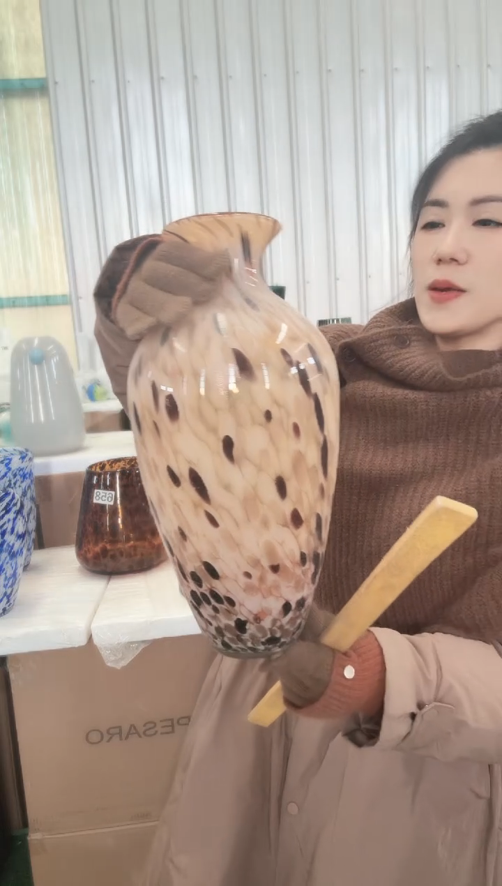 034直播玻璃花瓶