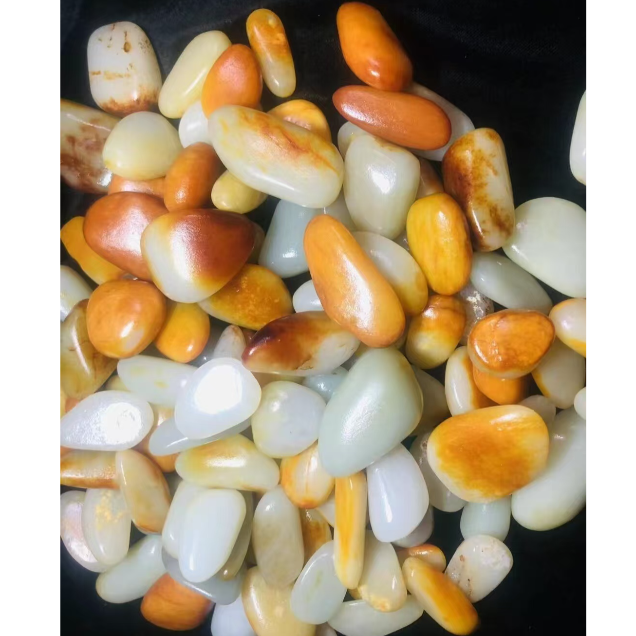 新疆特色天然小籽奇石来自戈壁可作手把件