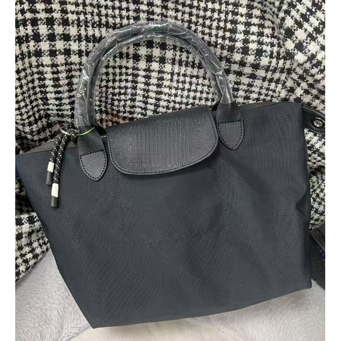 龙黑色拉链暗袋无性别风单根单肩大包