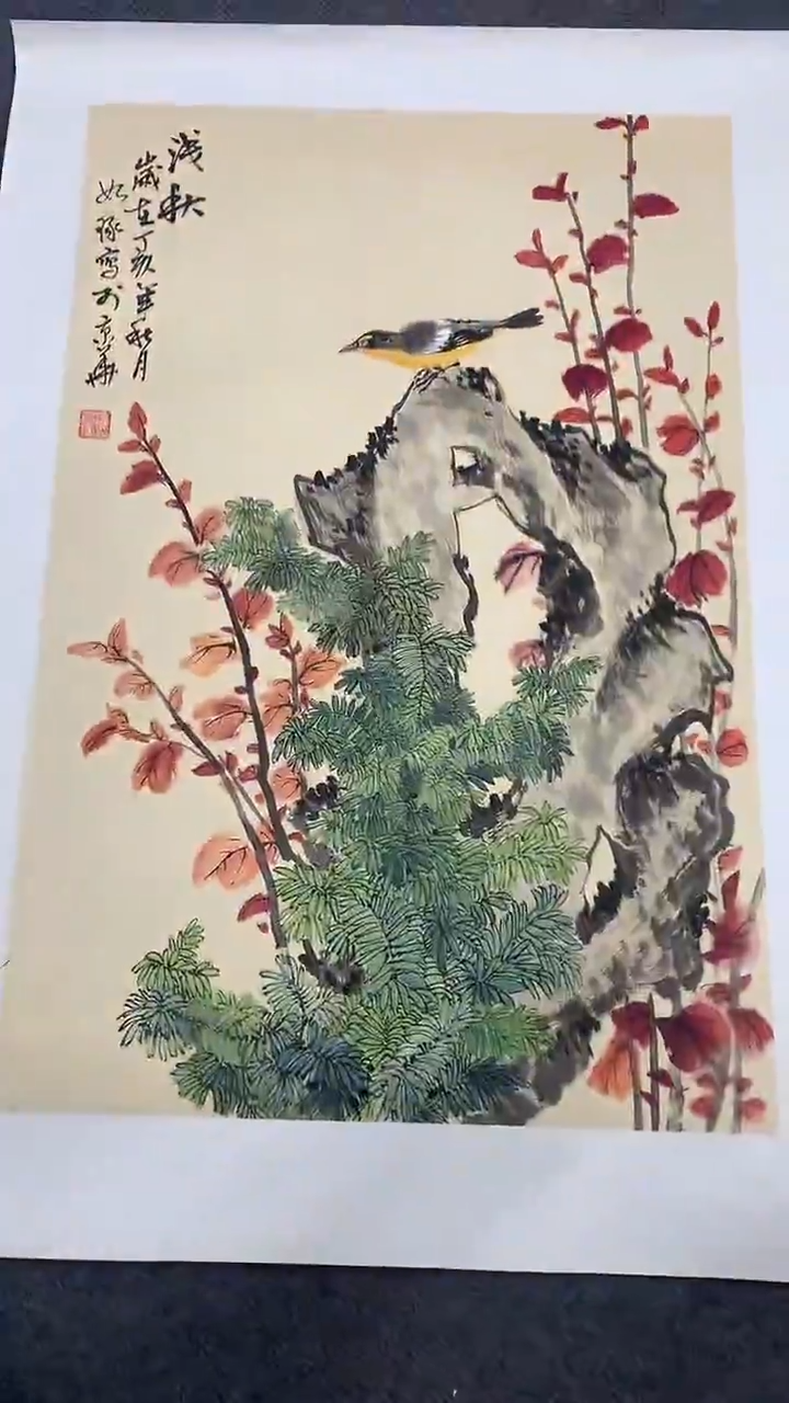 竖款精品开三花鸟