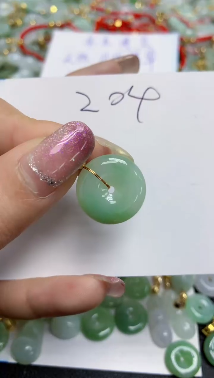 【闪购商品】翡翠颈饰合金天然翡翠A货