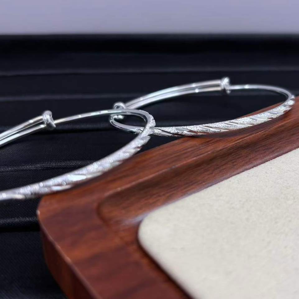 足银银制品 足银波纹手镯（多样性发一件)