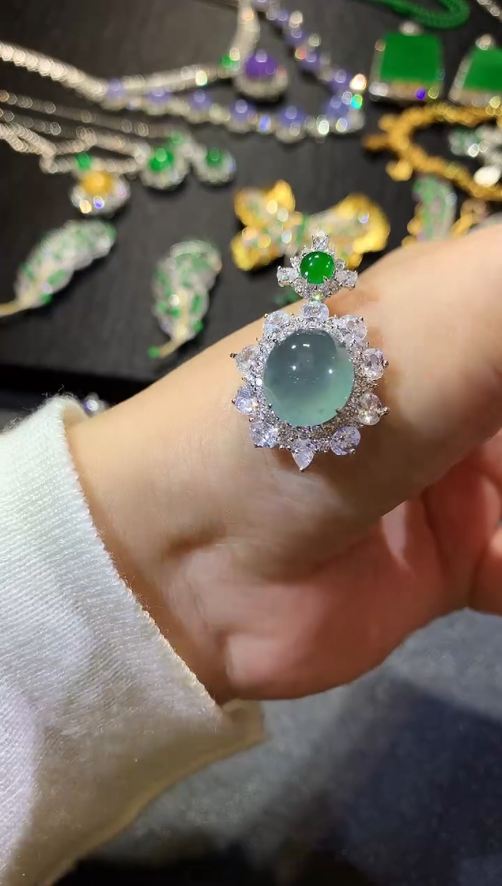 【闪购商品】翡翠颈饰银S925镶嵌221蛋面（多样性发货一件