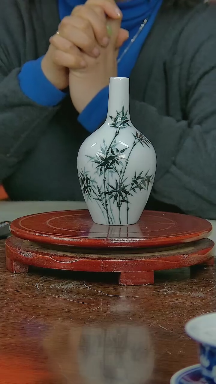 【闪购商品】008陶瓷供应链红炉竹子竹报平安画小赏瓶